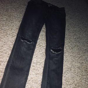 Skinny ripped jeans